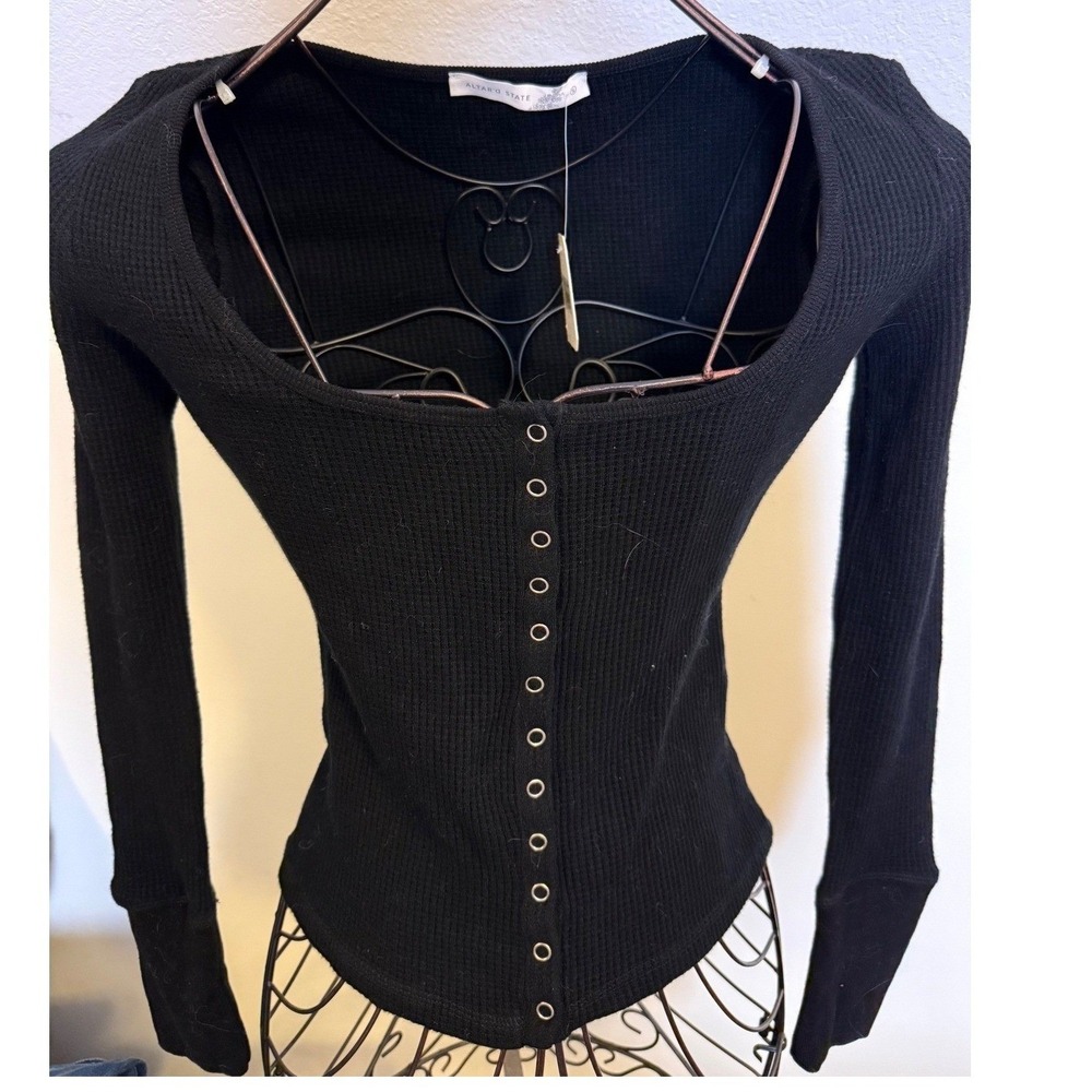 Altar'd State Black Waffle Knit New w Tags Retail $58 Snap Scoop Neck shirt Boho - Picture 2 of 4